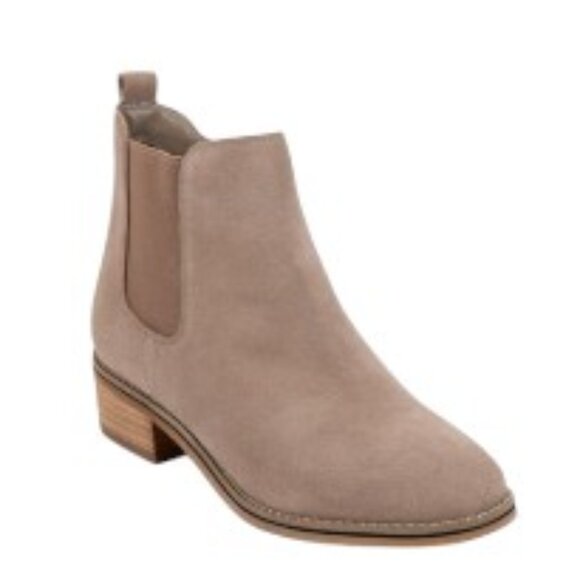Aqua College Waterproof Lori Booties Dark Taupe Suede 11M NWT - Picture 1 of 3